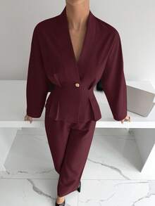 Siren Gaze Bộ đồ 2 món cho nữ, đi làm, công sở, giáo viên, áo sơ mi dài tay cổ chữ V xếp ly eo và quần ống đứng thường ngày - Màu Đỏ Sâu - Xem 5