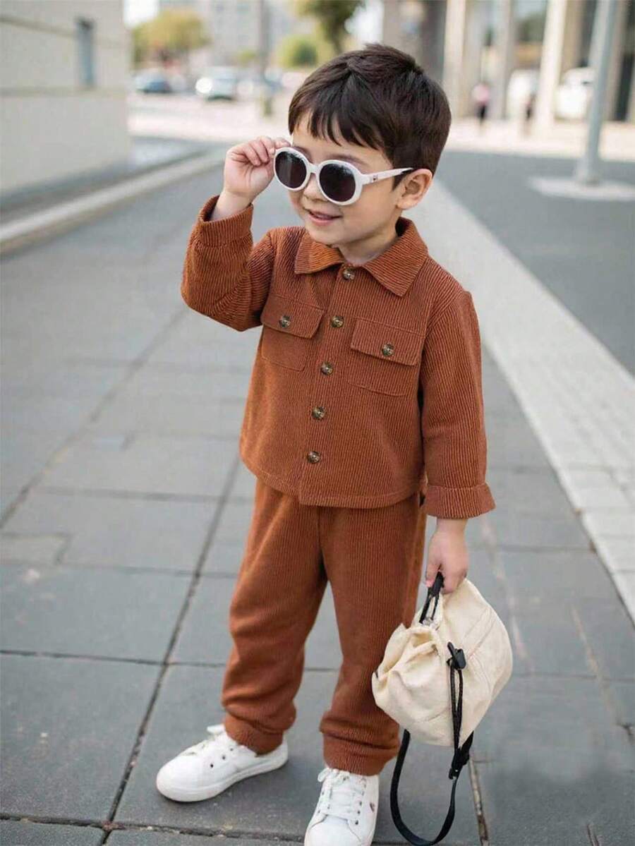 Playful Pals قطعتان من ملابس الأولاد الكاجوال، جاكيت بياقة بني أحادي الصدر + بنطلون فضفاض بخصر مطاطي، طراز كوري رجعي مناسب للخروجات في فصلي الخريف والشتاء