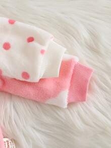 Cozy Pixies Bộ áo liền quần dài tay cổ tròn lót ấm họa tiết chấm bi hình trái tim cho bé gái sơ sinh, bộ đồ ngủ liền thân cho bé gái sơ sinh, quần áo cho bé sinh đôi sơ sinh. - Hồng - Xem 5