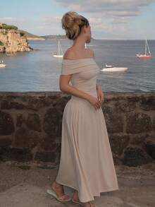 Turnttoni Vestido Feminino de Ombro à Mostra com Cintura Recortada, Simples e Minimalista, Verão