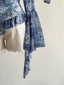 Soleia Plus Size Women Print Deep V-Neck Flare Sleeve Ruffle Hem Blouse - Multicolor - View 9