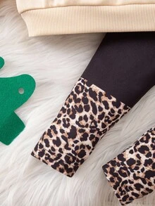 SHEIN Bộ 2 món cho bé gái, gồm áo khoác dài tay giữ nhiệt in hình hoạt hình dễ thương và quần in họa tiết da báo, thích hợp cho mùa thu/đông và Giáng sinh. Bộ đồ hai mảnh cho bé gái, quần áo mùa đông cho bé gái, bộ đồ mùa đông cho bé gái. - Nhiều màu - Xem 6