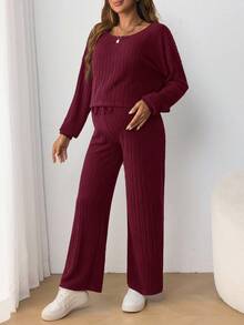 SHEIN 2 件孕妇休闲套装：圆领长袖 T 恤和可调节抽绳腰部宽松蝴蝶结裤 - 酒紅色 - 查看 5