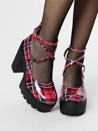 Damen Geschlossene Zehen Mary Jane Schuhe mit Kreuzriemen, Punk Goth Plateausohle Dicke Absatz Schnallen Riemen JK Uniform Schuhe, Wasserdichte formelle Arbeit High Heels