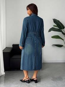 Dazy Plus 大码女式休闲深色水洗牛仔翻领半襟长袖连衣裙，春秋季 - 中等水洗藍 - 查看 2