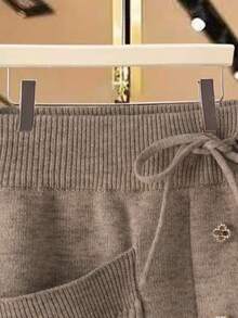 SHEIN Lacomfia 女士优雅毛衣裙，镶有水钻、亮片和口袋装饰，时尚高端 - 卡其色 - 查看 9