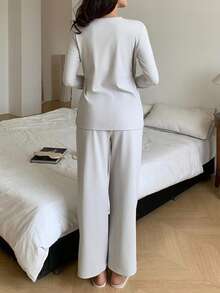 DAZY 女士舒适拉绒针织蕾丝边开衫睡衣套装，秋冬季，舒适保暖的秋季服装 - 灰色 - 查看 2