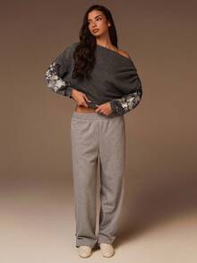 Athîral Blusa feminina cinza carvão com decote assimétrico de um ombro só | Tecido macio e respirável, decote assimétrico inclinado, comprimento alongado ideal para o outono e inverno, mangas compridas com ombros caídos, punhos canelados e bordado floral, estilo romântico perfeito para o escritório, esportes ao ar livre, home office, passeios com as amigas e para o dia a dia. - Cinza - Ver 4