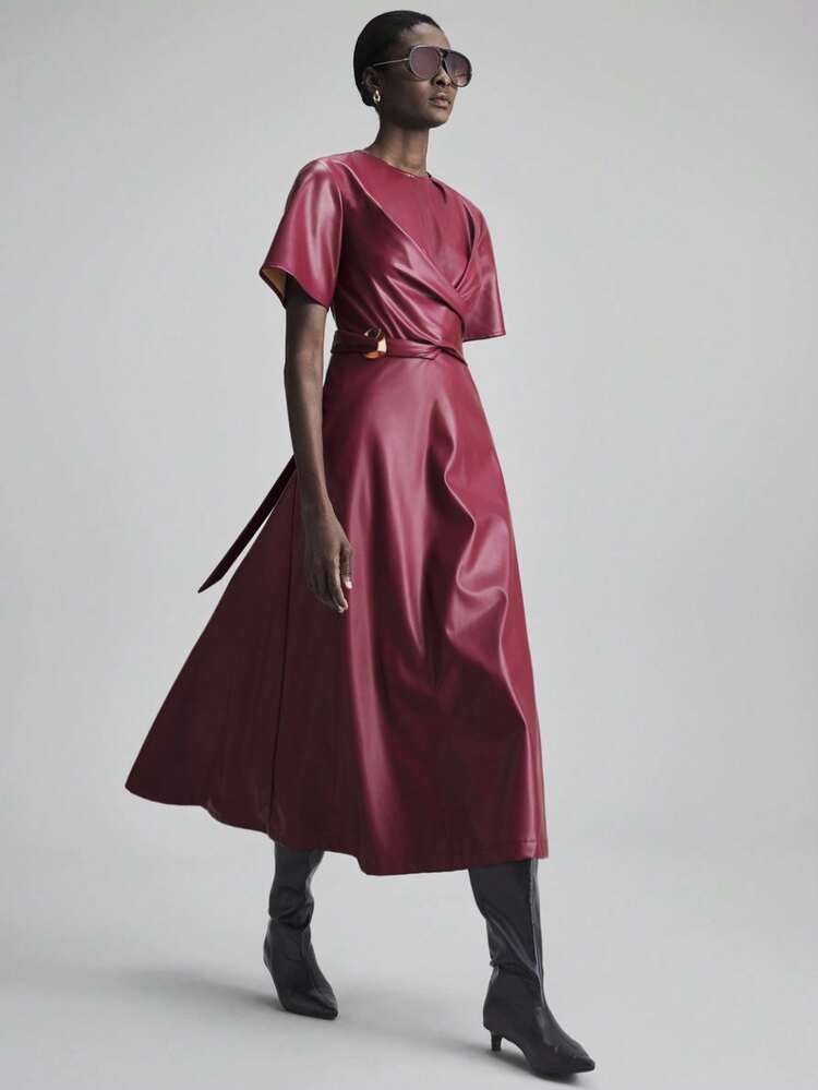 2025 New Modern Urban PU Material Round Neck Short Sleeve Flared Dress, Burgundy, Women's Casual Business Dress Modern Urban Casual Fashion Business Casual Women's Office Wear Low-Key Old Money Style Effortless Temperament High-End Urban Commuting High-Quality Airport Women's Wear High-End Material High-End, Elegant, Old-Fashioned Cruise Attire For Wedding Guests Waist Detail Flared Dress