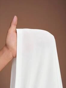 Veslaya 2025 Autumn/Winter New Arrival Elegant & Commute & Party & Date & Casual Outing & Daily Casual & Evening Dress Plus Size A-Line Solid White Long Sleeve V-Neck Front Zipper Semi-Sheer Knit Maxi Dress For Plus Size Women,Elegant Dresses For Women,White Dress For Women,One-Piece Dress Ladies Autumn Winter