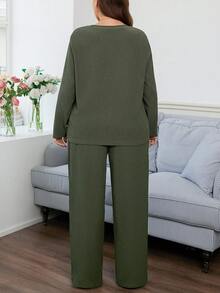 SHEIN LUNE 2pcs Plus Size Casual Solid Color Long Sleeve Top And Camo Print Pants Set, Spring Autumn Casual Everyday Wear,Essentials,Camouflage Print Two Pieces Suit Holiday Outfit Winter Clothes Fall Clothes For Women  Office Outfits For Women,Suitable For Daily Wear, Holiday Elegant Outfits,Office Siren Style Outfits Olive Green Outfit Women Comfortable Two Piece Set 2 Piece Lounge Sets Woman Modest Two Piece Set Pants Suit Women'S Home 2-Piece Set Comfortable Loose Set Warm 2-Piece Set Christmas 2-Piece Set Christmas Set Holiday Set Women'S Pajamas Set Pajamas 2-Piece Set - Dark Green - View 2