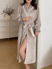 DAZY Bata de mujer de felpa gruesa con volante decorativo curvo, estilo dulce para el invierno, esponjosa y cálida - Gris - Ver 4