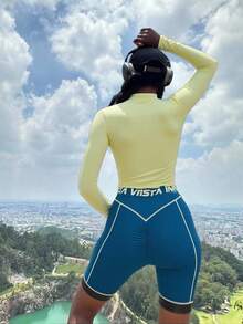 Innovista 女士字母印花骑行短裤套装，撞色拼接运动套装，精致双色字母织带设计，运动服，透气透气，包含一件短款拉链上衣、一件长袖T恤和一条提臀短裤，裤脚带有手机卡口袋，两件套，适合日常瑜伽、骑行、高强度间歇训练、办公室、法庭、早午餐、健身房等各种场合，多功能实用时尚，条纹设计 - 藍色 - 查看 9