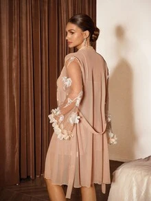 Slumberist Conjunto de ropa de dormir para mujer con vestido de malla bordada con flores y bata - Albaricoque - Ver 2