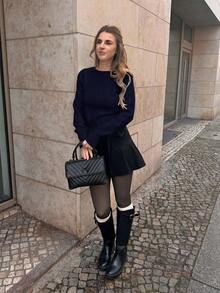 Pariaura Sweater Longgar Lengan Panjang Leher V dengan Pita untuk Wanita - Navy Blue - View 4