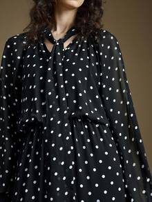 Ontre 2025秋冬新款婚礼宾客连衣裙,商务休闲百搭现代都市风宽松版型,适合日常穿着、万圣节、圣诞节等场合,优雅黑白波点雪纺面料宽松长裙,商务休闲、通勤、日常、新年皆宜。 - 黑色 - 查看 7