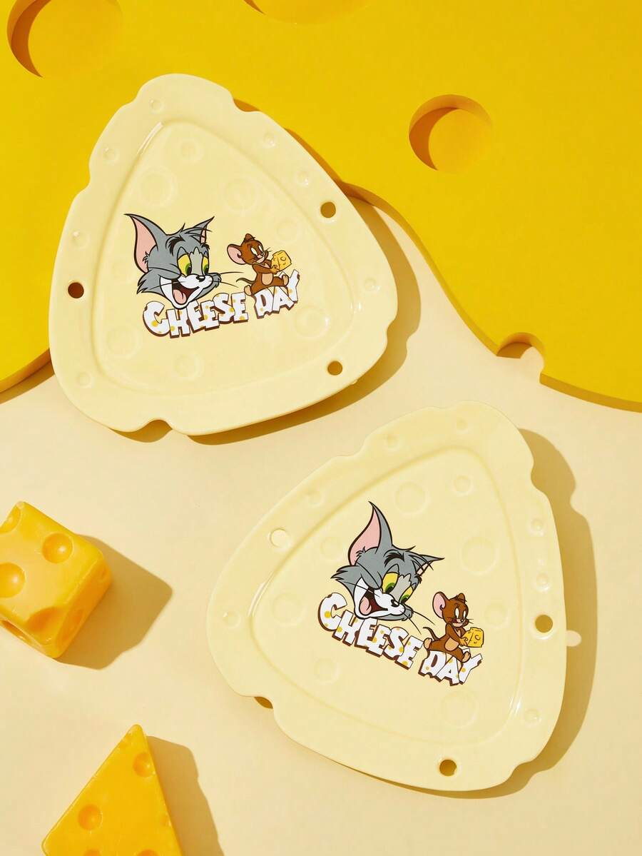 TOM & JERRY X SHEIN 可爱的猫和老鼠图案奶酪形餐盘，适合盛放蛋糕、水果、汉堡、三明治等食物，可微波炉加热 - 黃色 - 查看 1
