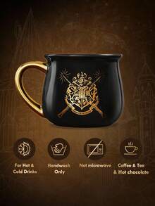 HARRY POTTER X SHEIN Tasse en céramique noire avec badge imprimé du collège (poignée dorée, ne passe pas au micro-ondes et couvercle non inclus), Poudlard, Harry Potter, cadeaux