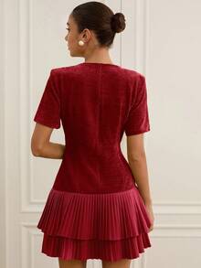 Aveloria Rosie Váy ngắn thường ngày cổ tròn ôm sát, thiết kế xếp ly, viền vá thanh lịch kiểu Pháp - Đỏ - Xem 2