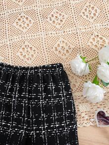 SHEIN 女婴可爱休闲针织黑色格子弹力腰裤 婴儿长裤 婴儿黑色裤子 婴儿格子裤 黑白格子裤 格子裤 秋冬亲子装（2件分开出售） - 黑色 - 查看 4