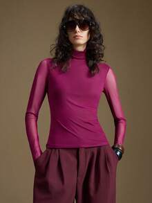 Ontre Áo sơ mi nữ tay dài cổ cao màu đỏ tía, trang phục công sở thanh lịch, sang trọng, phong cách thành thị hiện đại, hơi hướng cổ điển nhẹ nhàng, chất liệu cao cấp, dễ phối đồ. - Màu Đỏ Sâu - Xem 5