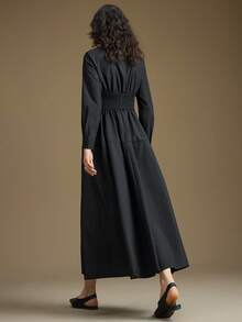 Ontre 2025秋冬新款婚礼宾客礼服，宽松优雅黑色编织连衣裙，腰部抽绳设计，A字廓形，适合商务、休闲、通勤、日常穿着、新年等场合。 - 黑色 - 查看 4