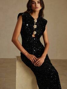 Aveloria Rosie 奢华天鹅绒亮片镂空金属扣腰部夸张肩部女士长款亮片派对连衣裙 - 黑色 - 查看 5