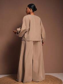 Veslaya 2025 秋冬大码女装两件套 - 大码圆领上衣和阔腿西装裤，适合学校、Y2K 街头服饰、约会、工作、机场、派对、通勤、优雅、朋克、情人节、圣诞节 - 卡其色 - 查看 3