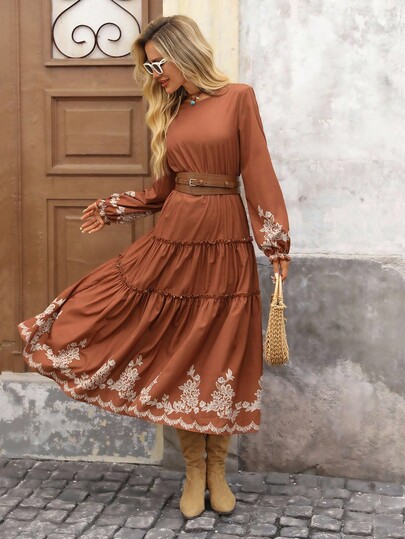 Brillora Damska sukienka swobodna z okrągłym dekoltem i kwiatowym nadrukiem, rękawami typu "latarnia" i falbaną u dołu