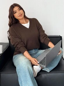Dazy Plus 大码女式V领宽松厚套头毛衣，秋冬休闲装 - 棕色 - 查看 5