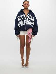 SUMWON WOMEN 超大图案连帽衫，搭配摇滚明星女友印花休闲街头风套头衫 - 藏蓝色 - 查看 5