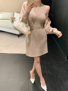 DAZY 女士纯色长袖针织开衫和无袖针织连衣裙休闲两件套，秋季 - 卡其色 - 查看 2