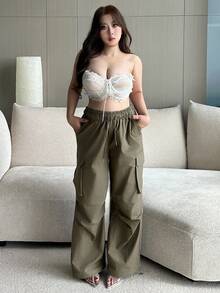 Dazy Plus Pantalon cargo avec poches latérales et taille élastique, style mode streetwear, pantalon décontracté long, grandes tailles femmes, toutes saisons