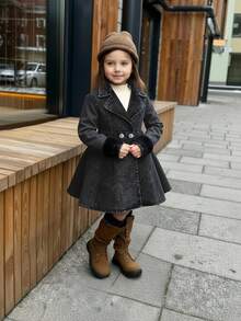 Elladie kids 少女款喇叭下摆长款及膝牛仔外套，水洗黑色牛仔布，复古时尚休闲度假风，百搭大翻领设计，秋冬款