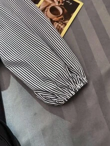 SHEIN EZwear 女式复古时尚黑白条纹天鹅绒系带泡泡袖宽松衬衫 - 彩色 - 查看 4