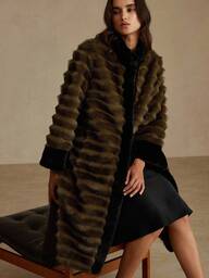 Aveloria Rosie Chaqueta de piel sintética de unicolor y elegante, diseño minimalista y estilizador