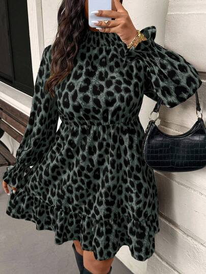 SHEIN Frenchy Büyük Beden Kadın Leopar Desenli Dik Yaka Uzun Kollu Elbise, Sonbahar/Kış, Leopar Desenli Fener Kollu Volanlı Etekli Kemerli Elbise