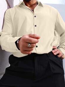 Manfinity Homme Áo sơ mi nam tay ngắn cài nút phía trước, dáng rộng, thường ngày, đa năng, màu trơn - Màu Khaki - Xem 4