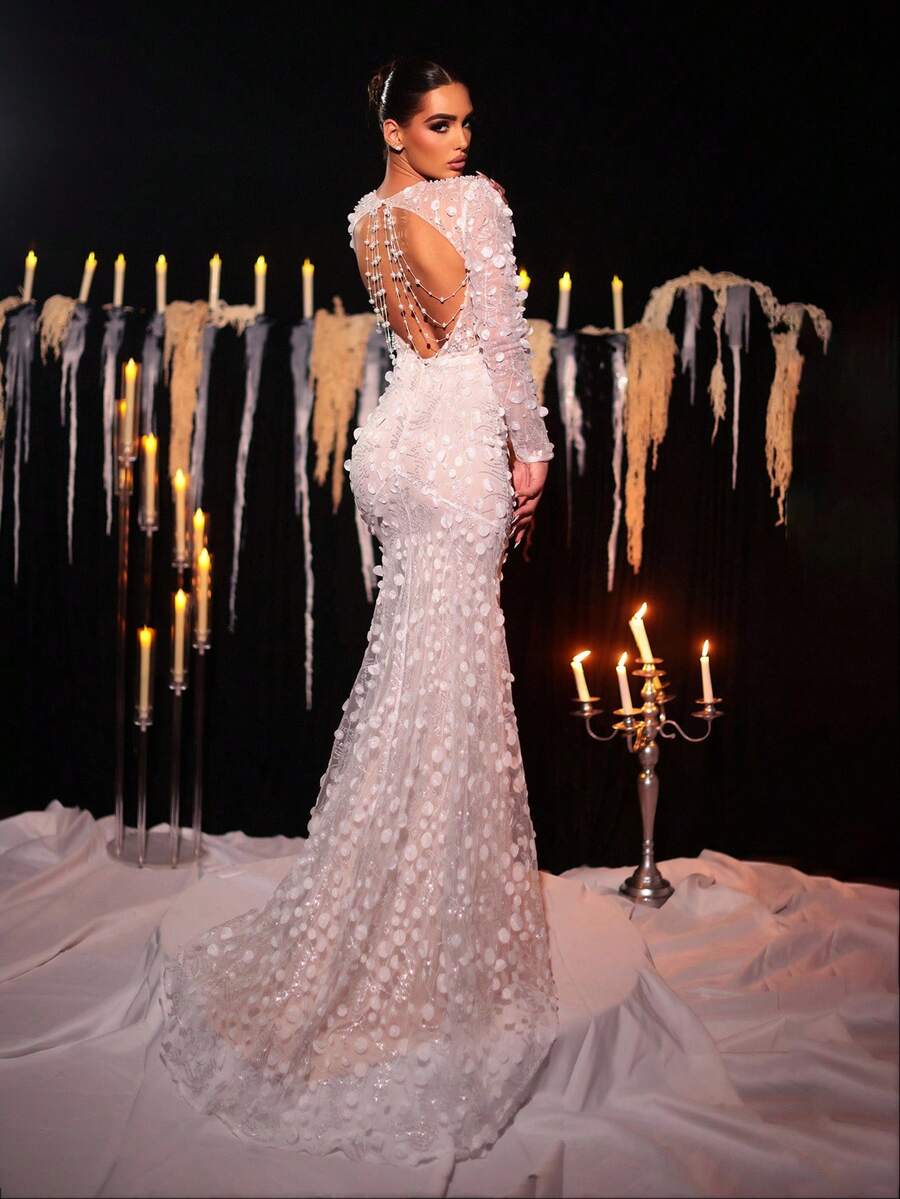 Glamrae Váy đuôi cá hở lưng gợi cảm tay dài kiểu Pháp thanh lịch, sang trọng, lãng mạn, váy đuôi cá ôm sát hở lưng thêu hoa 3D màu trắng, thích hợp cho lễ cưới, lễ kỷ niệm trang trọng, sự kiện thảm đỏ, dạ hội, nhà thờ, bãi biển ngoài trời, váy cưới cho dịp trang trọng - trắng - Xem 1