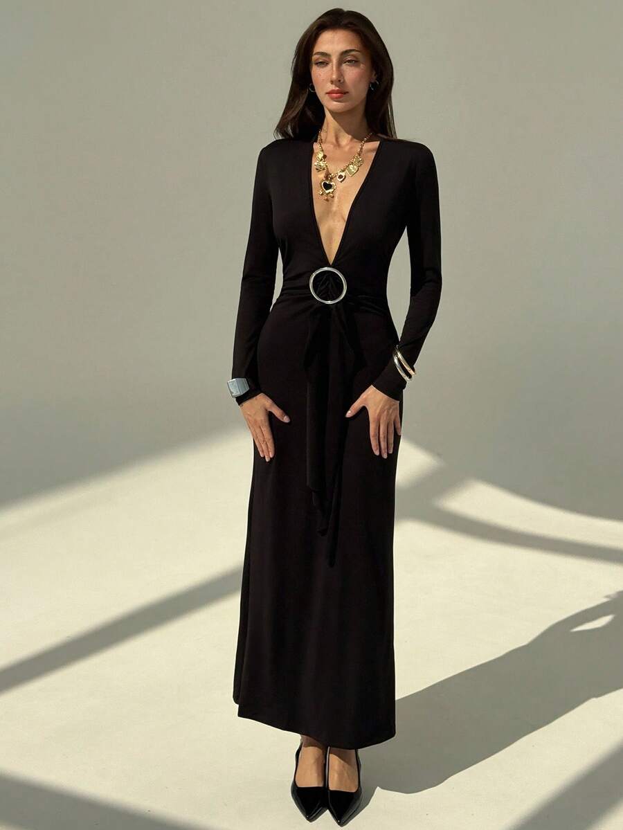Aloruh Women's Sexy Deep V-Neck Metal Decor Waist Fitted Maxi Fishtail Dress, Autumn/Winter - Black - View 1