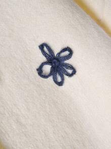 CosyJoli 大码女式花卉图案落肩宽松前系带开衫，秋冬休闲通勤装 - 杏色 - 查看 5