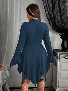 SHEIN Whyspr 大码时尚性感深色镂空星星不对称下摆连衣裙 - 藏蓝色 - 查看 2