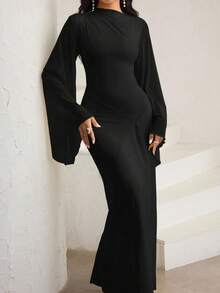 Veilorie 不对称下摆、褶饰、斜领、喇叭袖优雅加长连衣裙 - 黑色 - 查看 2