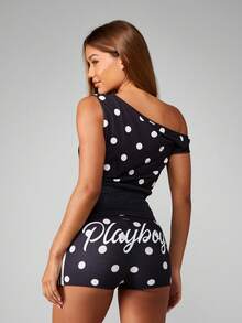 Missguided x Playboy Áo crop top lệch vai chấm bi logo có eo nhún bèo và dây rút nhún bèo - Đen và trắng - Xem 2