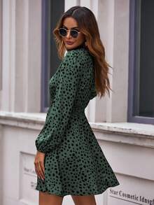 SHEIN Clasi 休闲全印花灯笼袖翻领连衣裙，秋季 - 墨綠色 - 查看 2