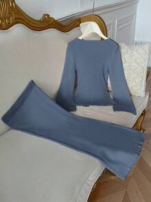Modelyn 2 piezas Conjunto de punto acanalado sexy de unicolor, falda maxi y suéter de punto ajustado con decoración floral - Azul - View 6