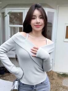 DAZY 女士秋冬休闲不对称扭纹针织上衣，高领露肩设计 - 淺藍色 - 查看 5