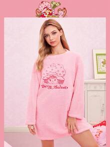 Strawberry Shortcake X SHEIN 女士可爱卡通人物字母刺绣落肩宽松抓绒长袖睡衣连衣裙，冬季可爱睡衣，卡哇伊风，秋冬款，蓬松舒适 - 粉色 - 查看 8