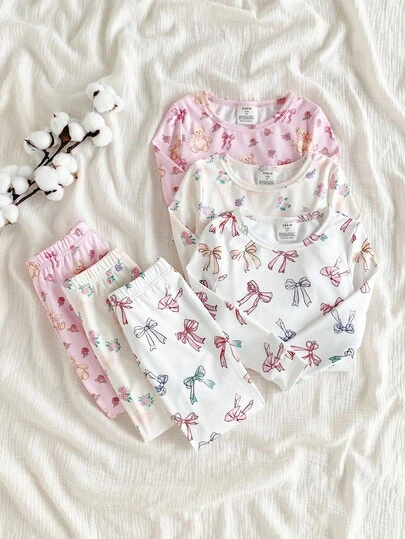 SHEIN 6 件套女童舒适睡衣套装，饰有可爱小熊、蝴蝶、花卉图案，休闲简约设计，圆领长袖上衣和裤子，适合返校季、春秋冬