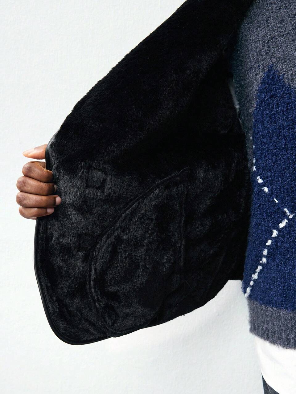 SHEIN Maija Women's Black Winter Casual Faux Fur Coats,Chic Night Out Long Sleeve Office Wear,Old Money Style Effortless Temperament High-End Urban Commuting